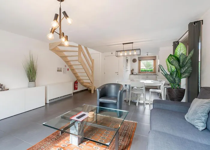 Ferienhaus Walhofpark 24 *